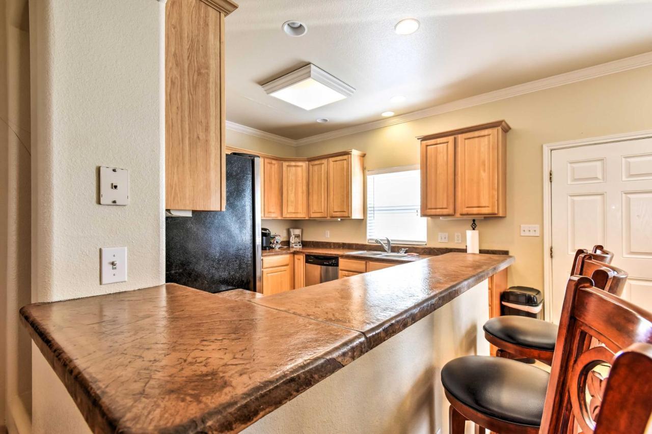 Waterfront Corpus Christi Townhome With Pool And Dock! Buitenkant foto
