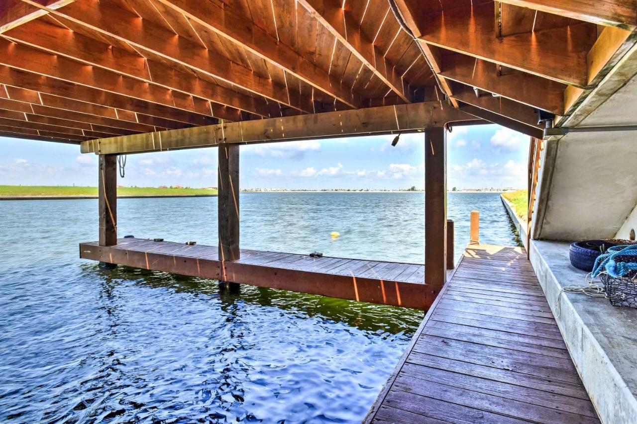 Waterfront Corpus Christi Townhome With Pool And Dock! Buitenkant foto